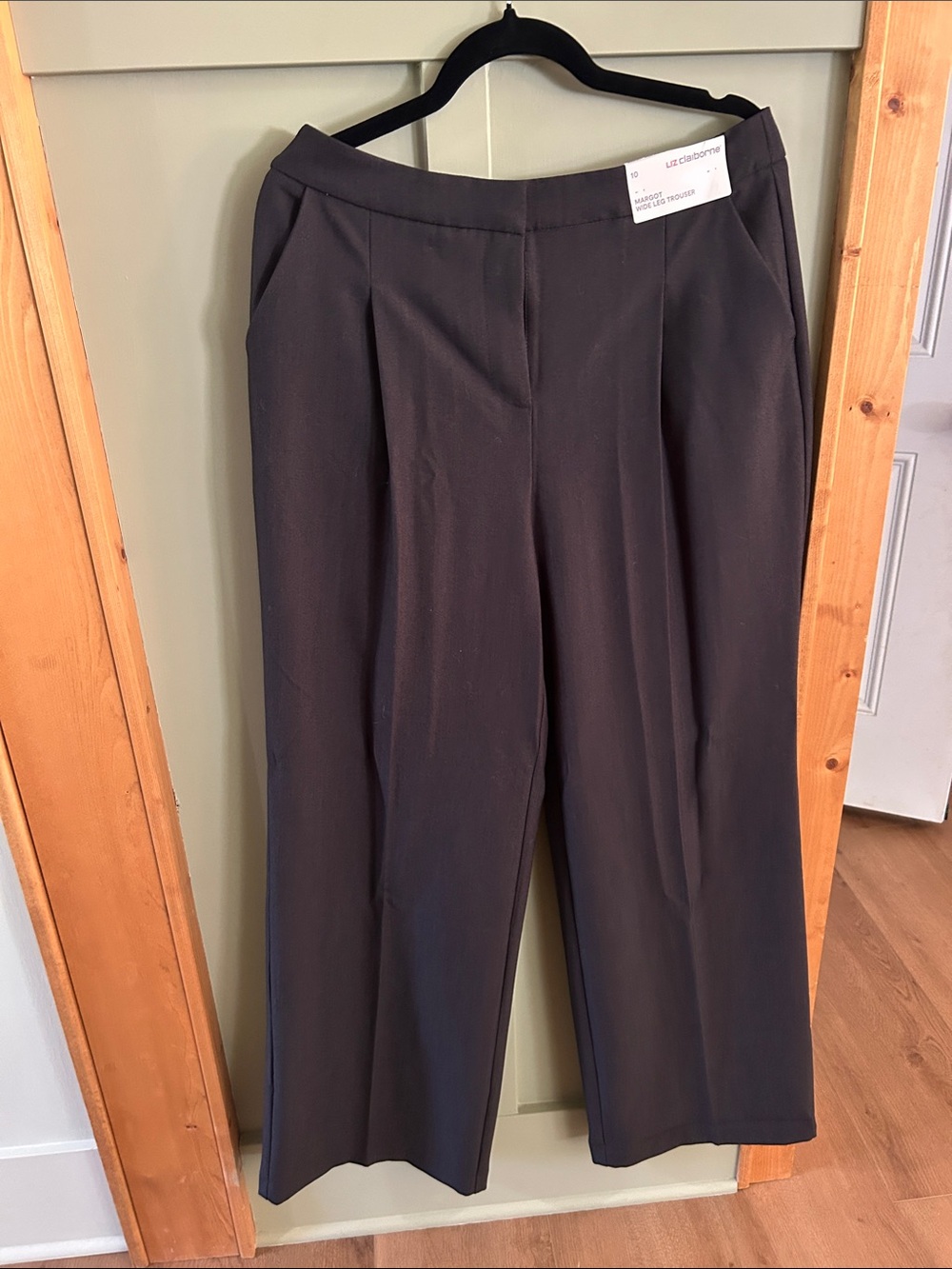 Liz Claiborne Wide-Leg Dress Pants in Charcoal